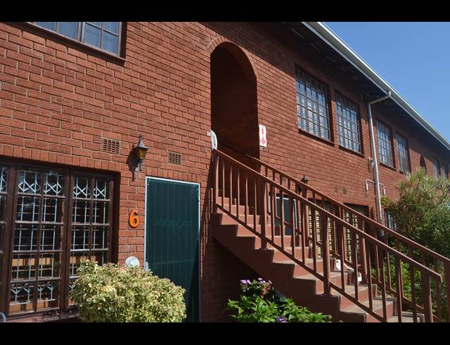 2 BEDROOM APARTMENT FOR SALE IN SCOTTBURGH CENTRAL